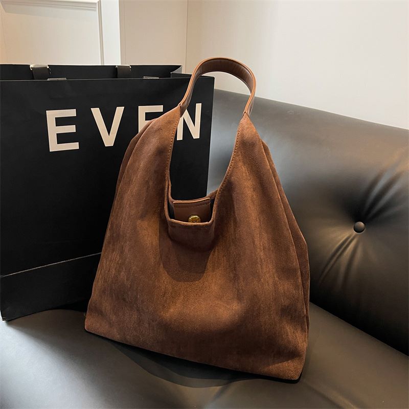 Eden | Stylish Suede Day Bag